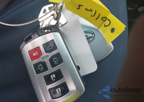 2017 Toyota Sienna Se Premium 8 Passenger from USA, damaged, VIN 5TDXZ3DC0HS890440